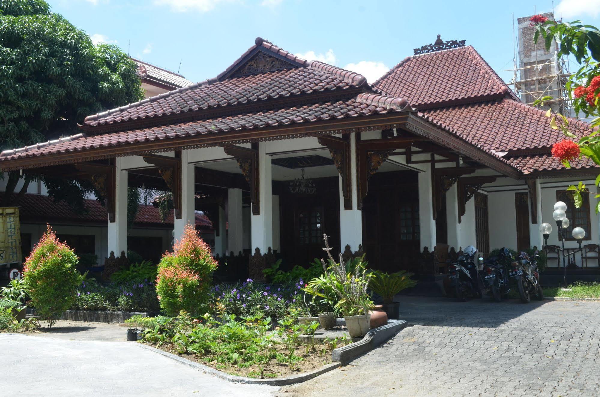 Sadinah Sahid Josodipuro Hotel Colomadu Eksteriør billede